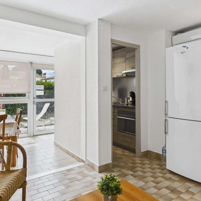 Appartement T3 RDC avec Terrasse et Climatisation - Apartment mit 2 Schlafzimmern - 1
