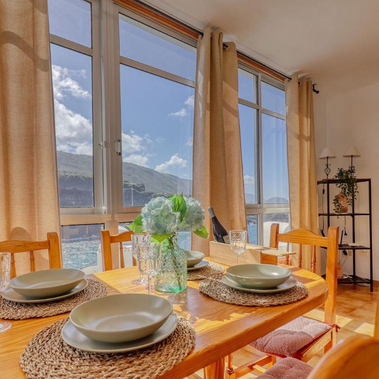 Oceanview Retreat 50m to Beach with Sunset Terrace and Ensuite - Apartamento de 3 dormitorios con vistas al mar - 15