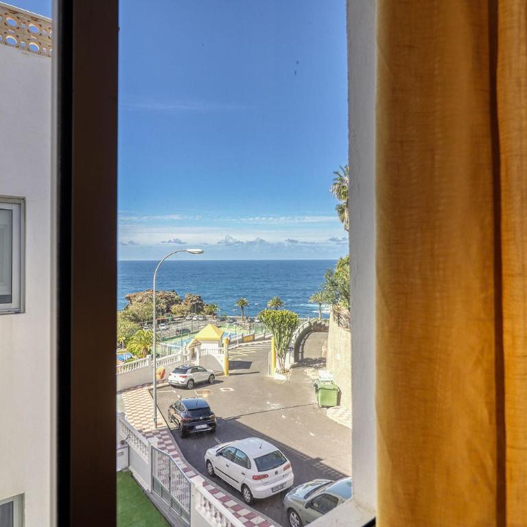 Oceanview Retreat 50m to Beach with Sunset Terrace and Ensuite - Apartamento de 3 dormitorios con vistas al mar - 17