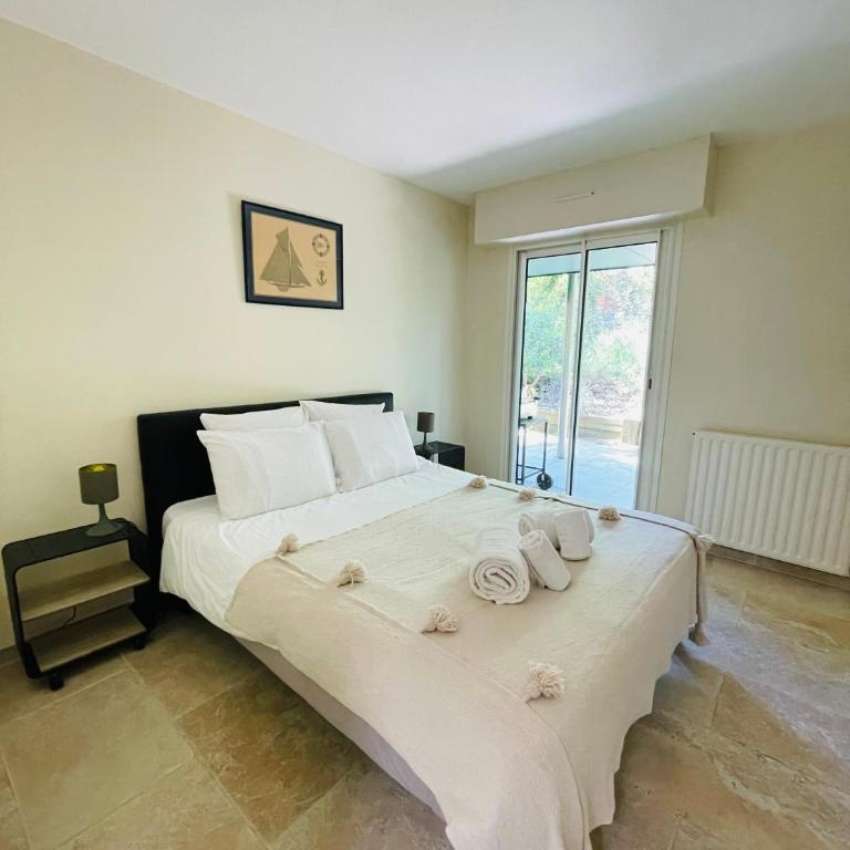 Le Domaine de la Montagnette - Villa con 3 Camere da Letto - 5