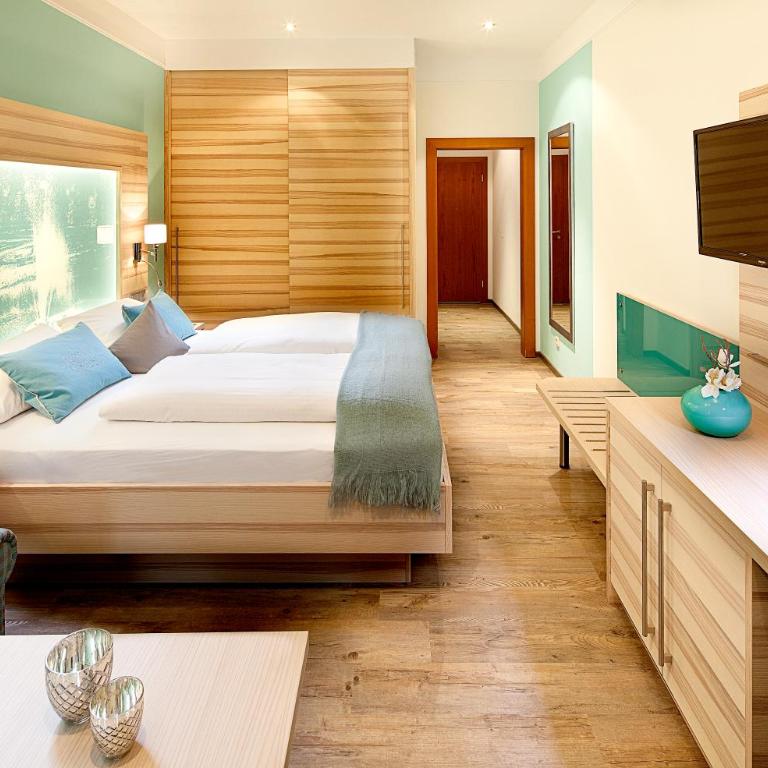 Hotel Wiedemann - Superior Doppelzimmer mit Balkon ODER Terrasse - 4