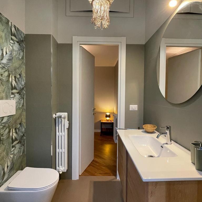 Jungle House 1800 meters from the Colosseum - Appartement - 27