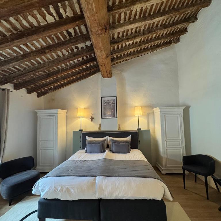 La Chapelle sur la Sorgue - Chambre Double ou Lits Jumeaux Deluxe - Vue sur Ville - 1