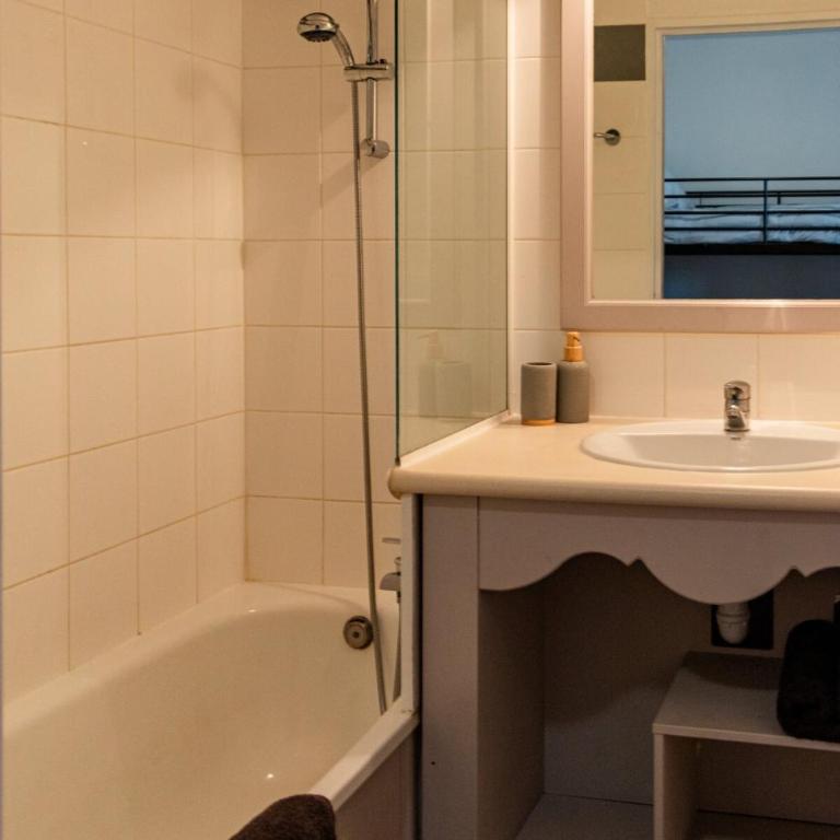 Air-conditioned apartment with pool and sea view - Appartement 2 Chambres - 14