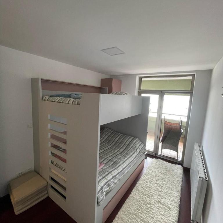 Sarajevo View - Two-Bedroom Apartment with Terrace - 11