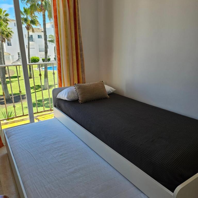 3 bedrooms with pool & parking, close to sea and Gibraltar - Apartamento de 3 dormitorios - 19