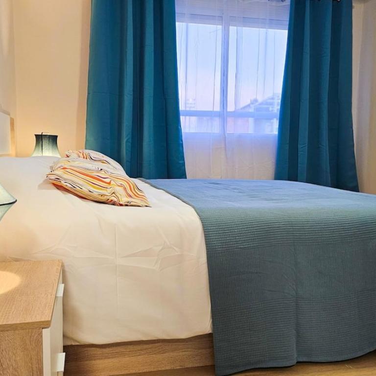 Relax Mediterráneo a 500m de Playa AAC y Wifi6 - Apartamento de 3 dormitorios - 32