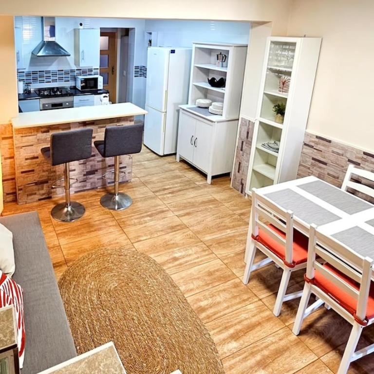 Relax Mediterráneo a 500m de Playa AAC y Wifi6 - Apartamento de 3 dormitorios - 64