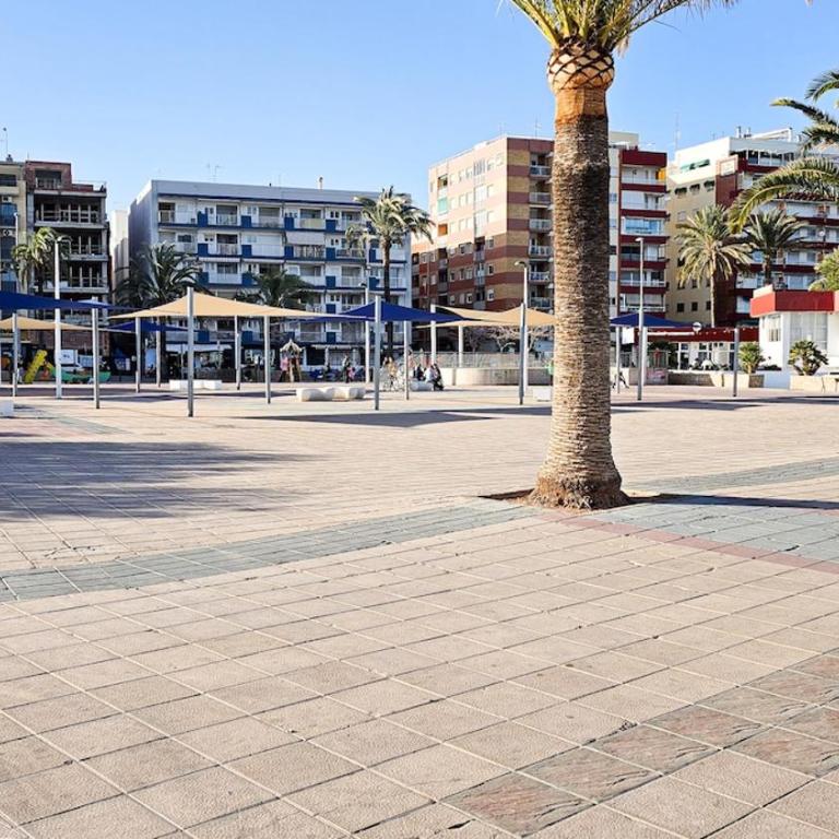 Relax Mediterráneo a 500m de Playa AAC y Wifi6 - Apartamento de 3 dormitorios - 76