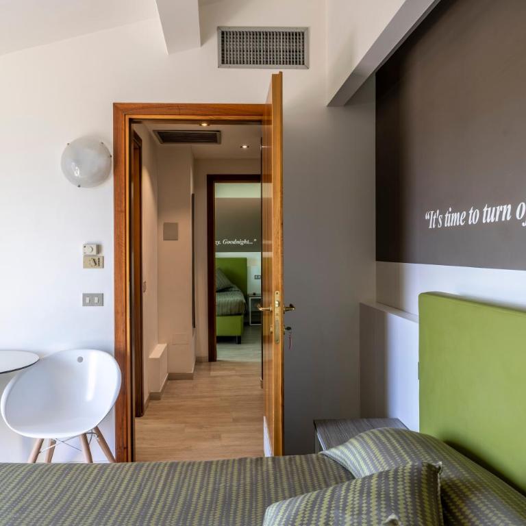 Hotel Ideal - Camera Familiare con Vista Lago - 6