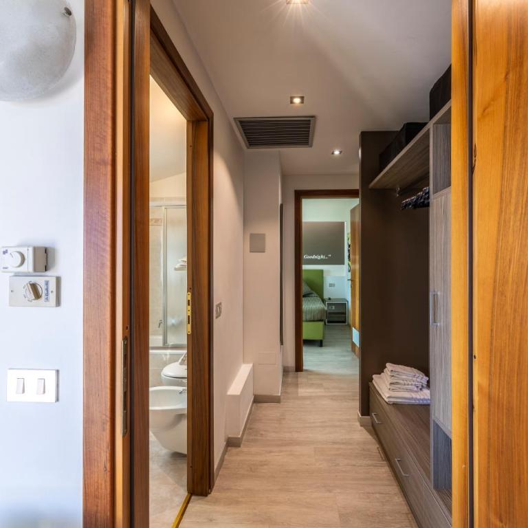Hotel Ideal - Camera Familiare con Vista Lago - 7