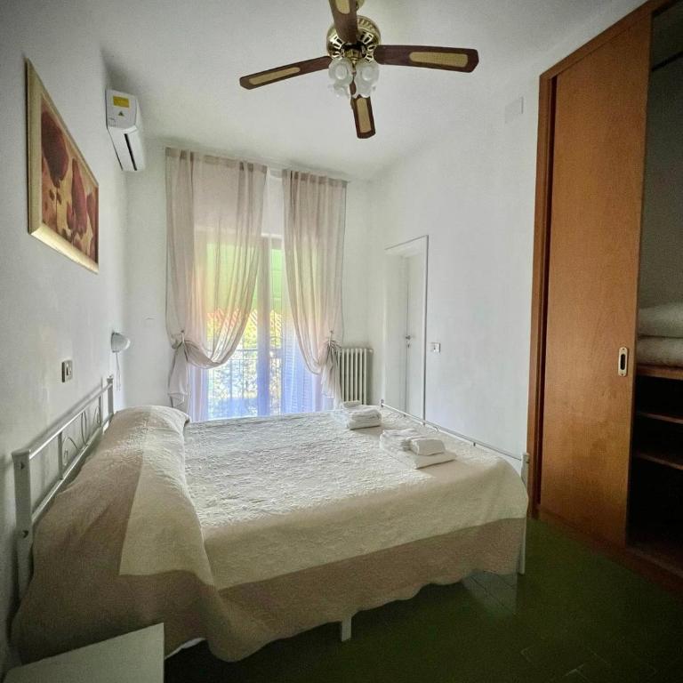 Bed&Breakfast Villa Lorena - Camera Matrimoniale Budget - 1