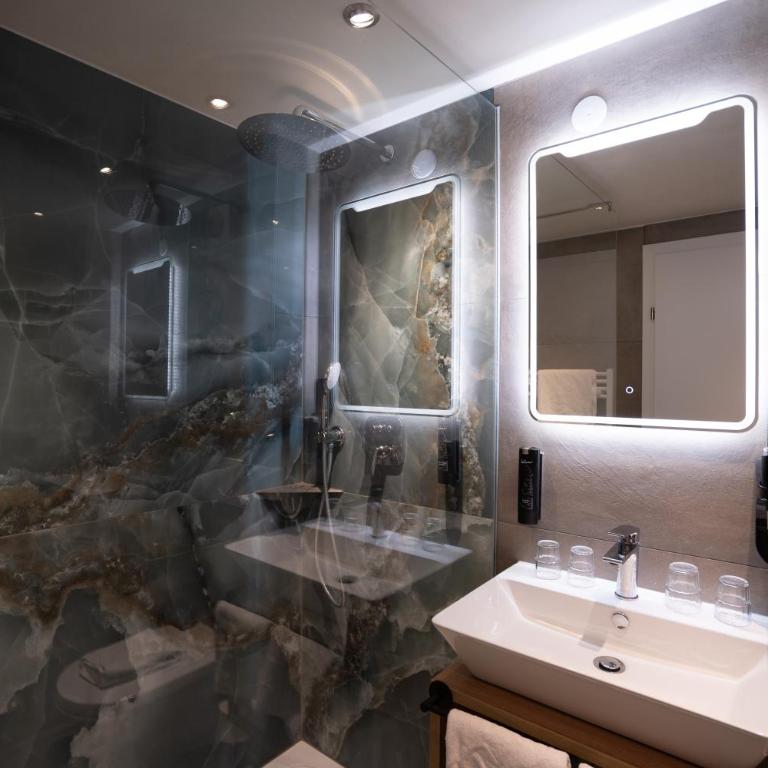 Altstadthotel Kasererbräu - Suite mit Blick auf die Festung - 8