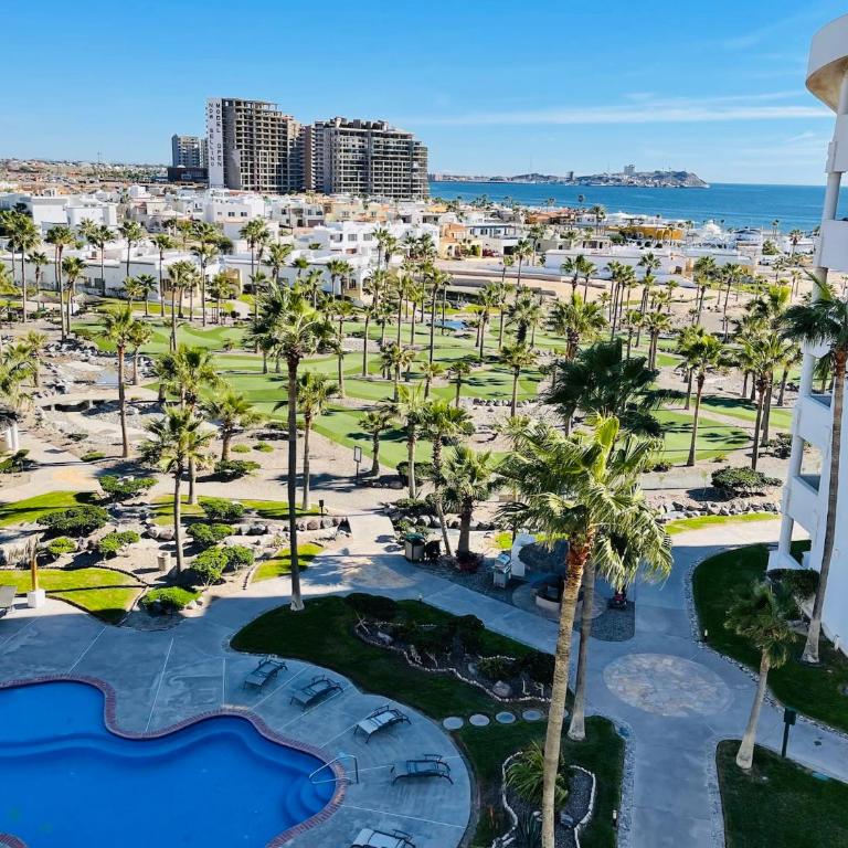 Coastal Getaway on Sandy Beach D502 Casa Blanca - Apartment - 60