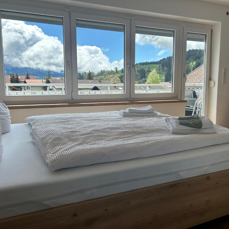 Alpen Erlebnis Oberstaufen - Apartment mit 2 Schlafzimmern und Bergblick - 17