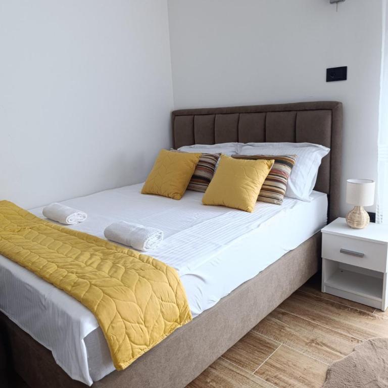 Apartman Lukic - One-Bedroom Apartment - 9