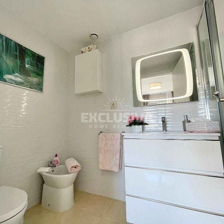 VistaBahia Home, 1ªLínea, Magic World - Apartamento de 2 dormitorios con terraza y vistas al mar - 11