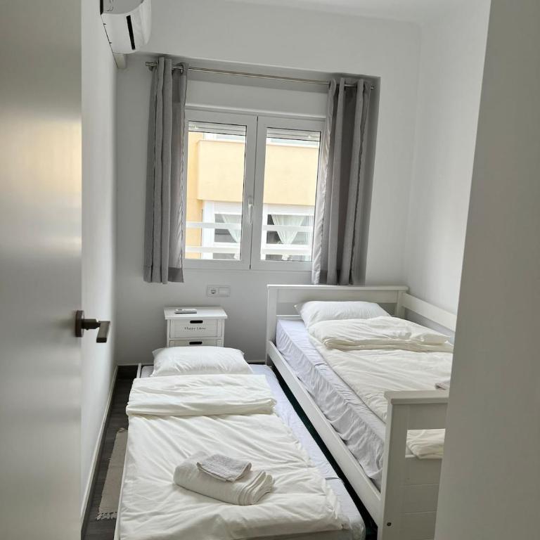 Cullera Sea and Mountain Balcony - Three-Bedroom Apartment - 22