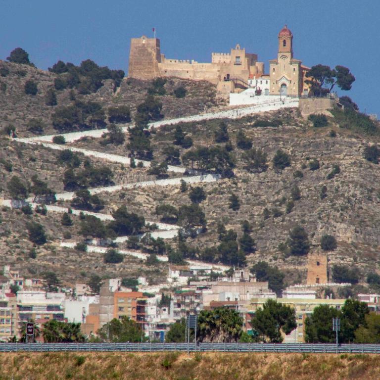 Cullera Sea and Mountain Balcony - Three-Bedroom Apartment - 25