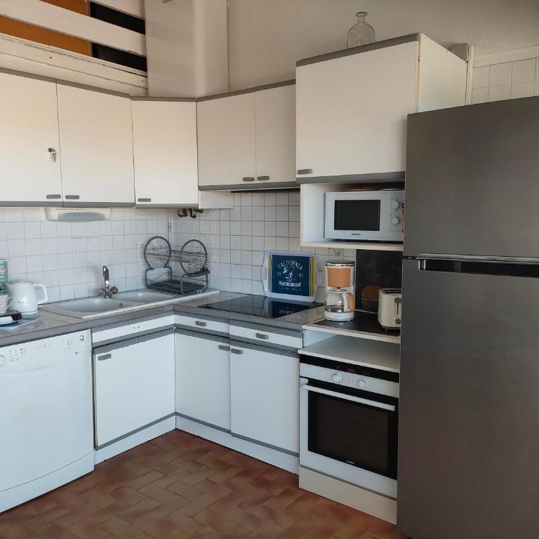 Abri Côtier - Three-Bedroom Apartment - 4