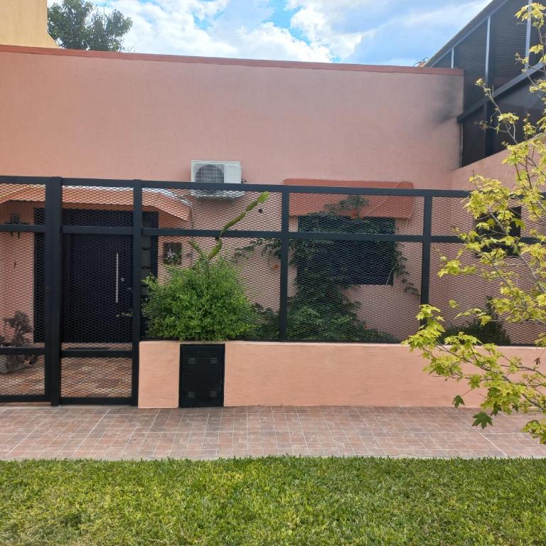 Casa céntrica, a cuadras de la Basílica! - Casa con 1 dormitorio - 1
