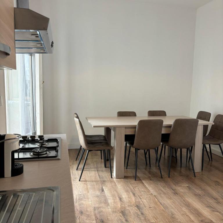 Casa da favola Roma - Four-Bedroom Apartment - 25