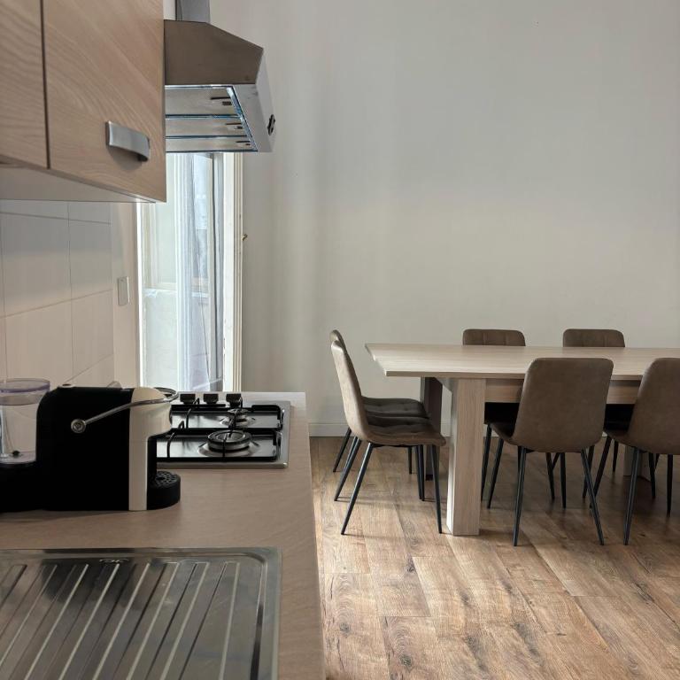 Casa da favola Roma - Four-Bedroom Apartment - 19