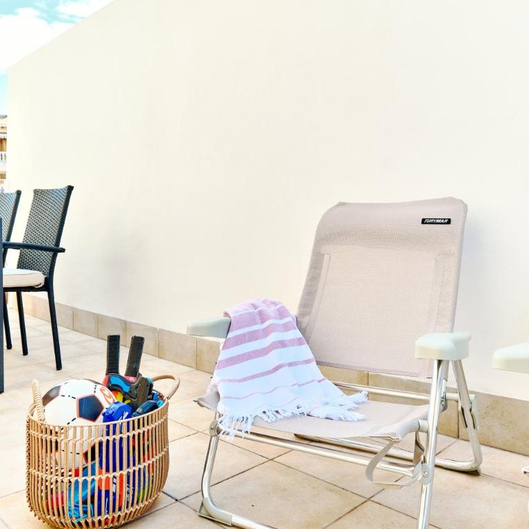 Modern Relax Oasis with Pool, 150m from the Sea - Apartamento de 2 dormitorios con vistas a la piscina - 19