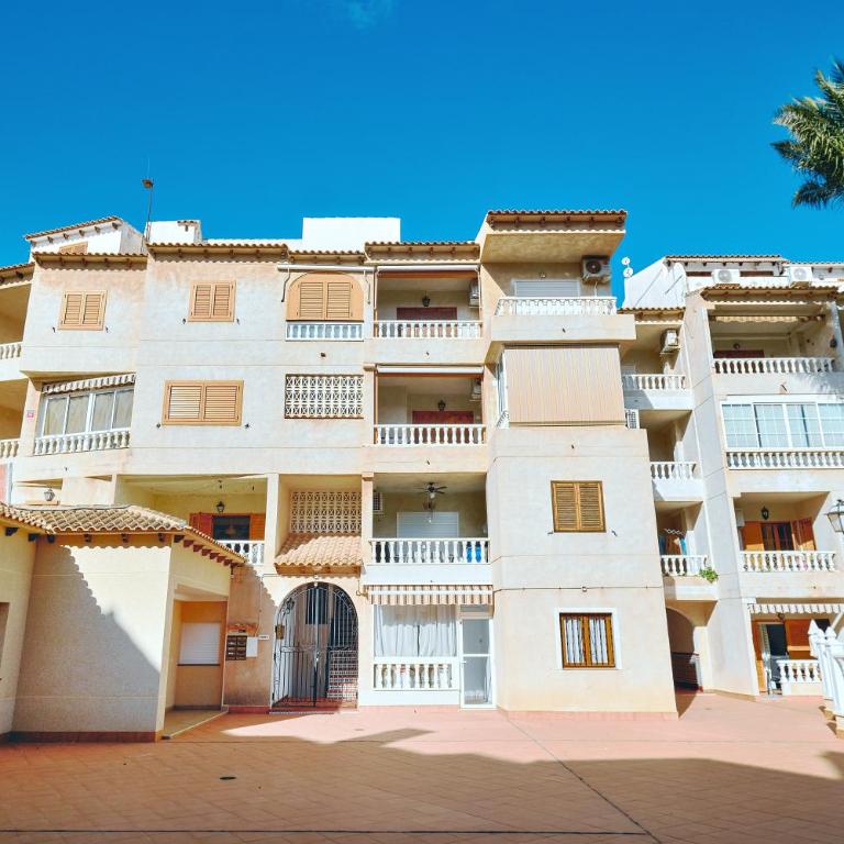 Modern Relax Oasis with Pool, 150m from the Sea - Apartamento de 2 dormitorios con vistas a la piscina - 36