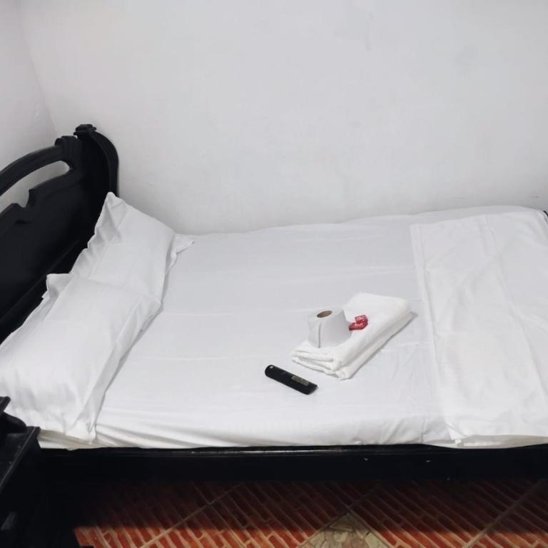 Hostal #10-33 - Double Room with Private Bathroom - 6