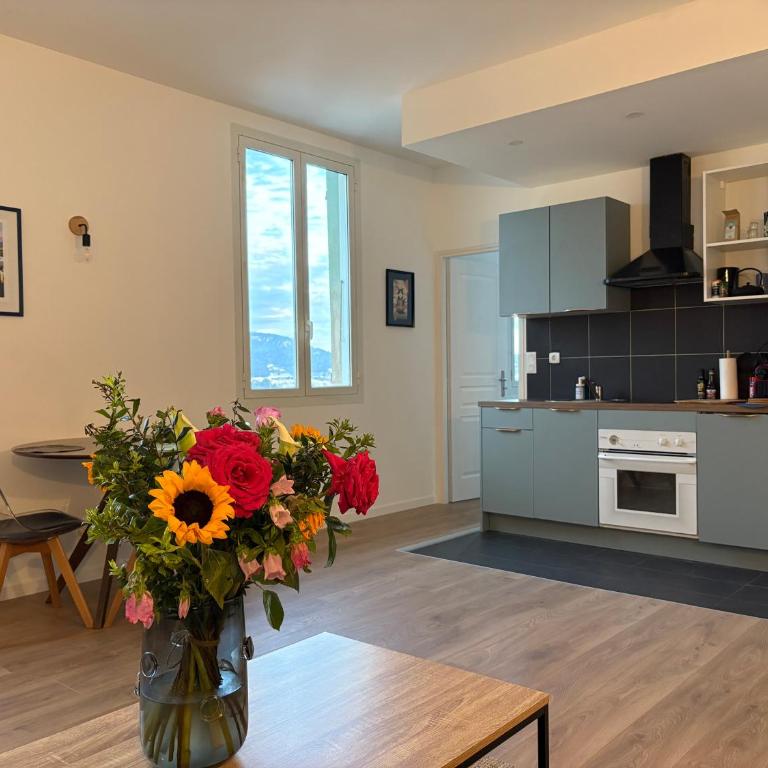 Magnifique 2 pièces - Apartment mit 1 Schlafzimmer - 7