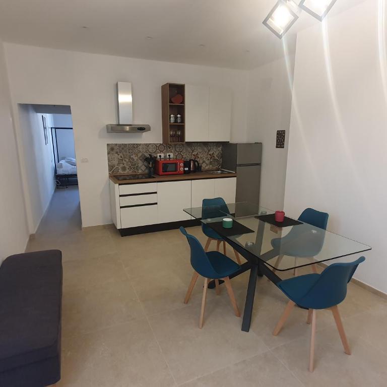 Pitti Rainbow - Deluxe Apartment - 2