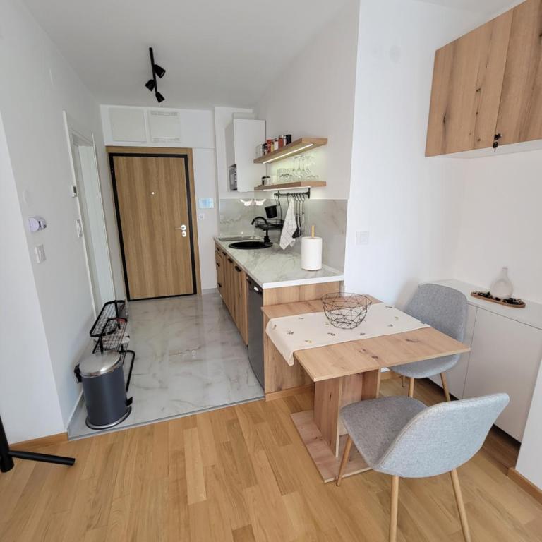 Park Residence Apartman 1, Mirijevo, Beograd - One-Bedroom Apartment with Balcony - 5