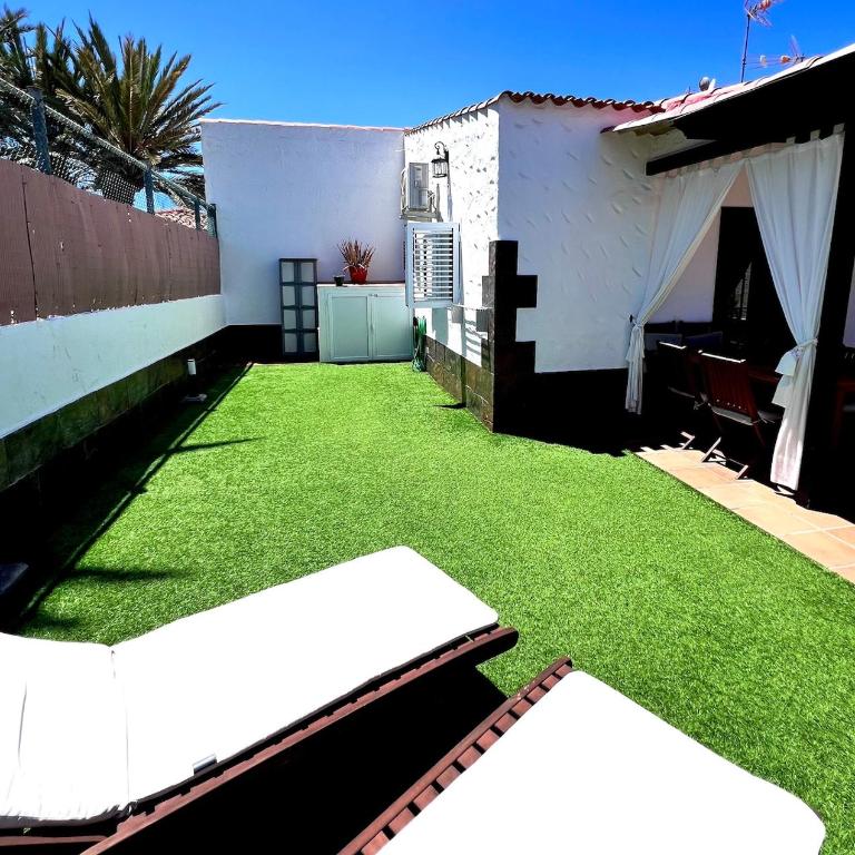 CAN HOST YUMBO - Private Terrace AA - One-Bedroom House - 3