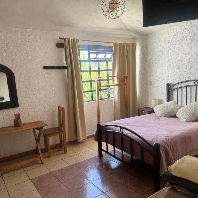 Amplia Casa en el Corazón de Sancris - Three-Bedroom House - 3
