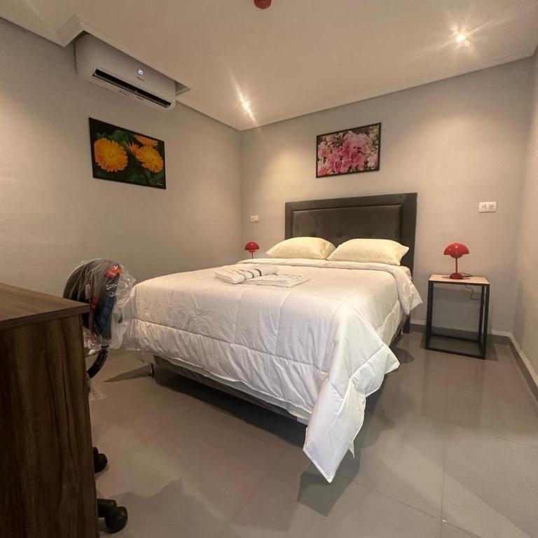 Hotel margarita s - Habitación con cama grande - 2