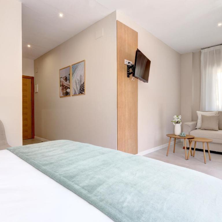 Hostal Puerta Almar - Suite Familiar - 6