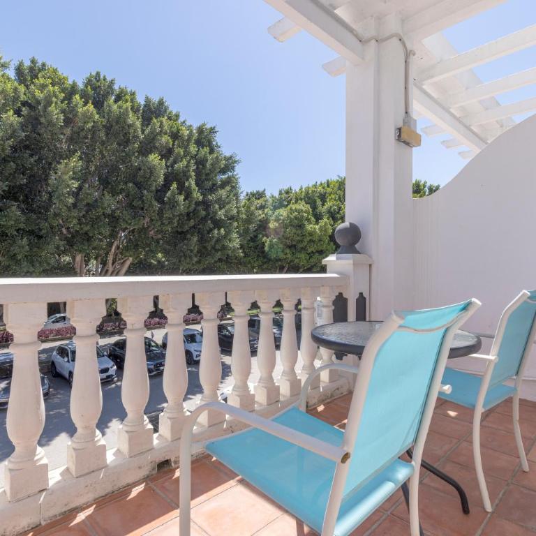 Hostal Puerta Almar - Suite Familiar - 11