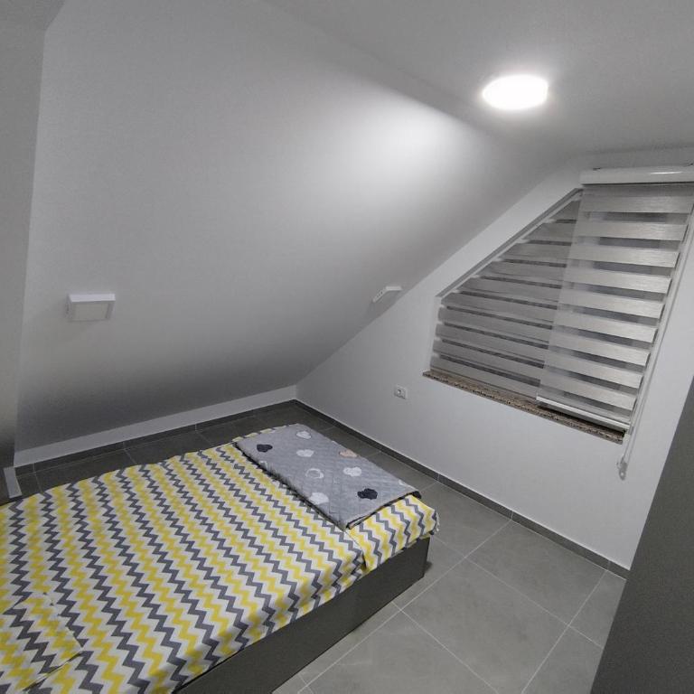 Apartmani Manić - Apartman sa 2 Spavaće Sobe i Balkonom - 7