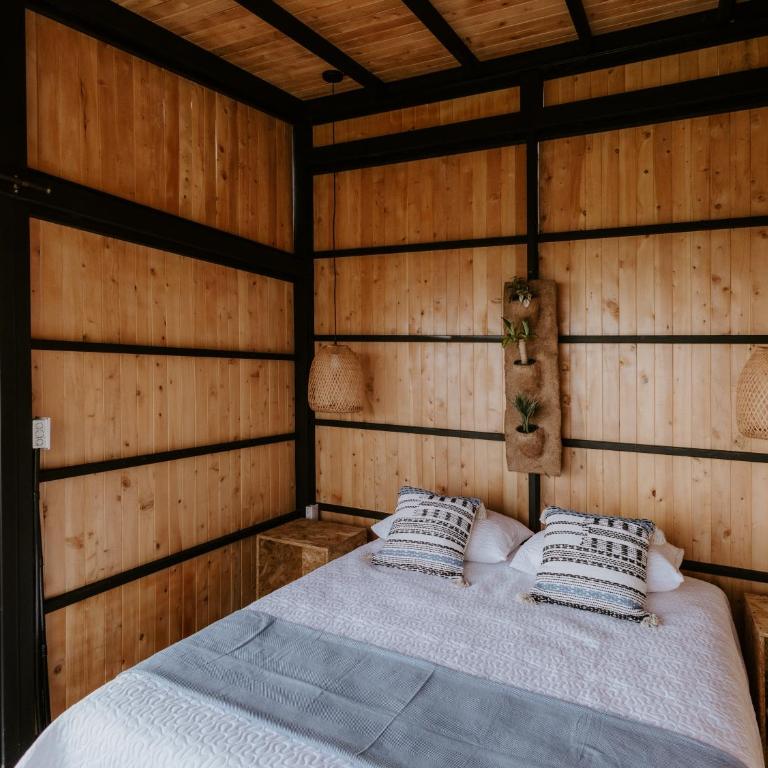 Copoazú Glamping - Habitación Cuádruple con vistas a la montaña - 9