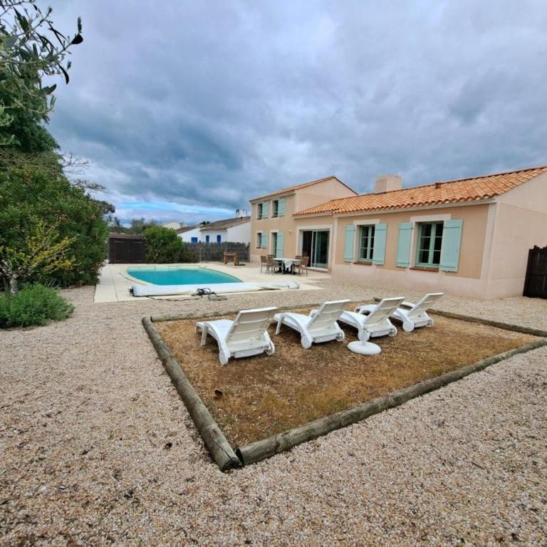 Maison familiale charmante avec piscine privée et parking à Saint-Jean-de-Monts - FR-1-323-576 - Ferienhaus - 10