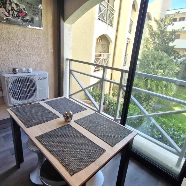 Appartement 2 pièces avec parking à Sainte-Maxime - FR-1-780-93 - Apartamento - 14