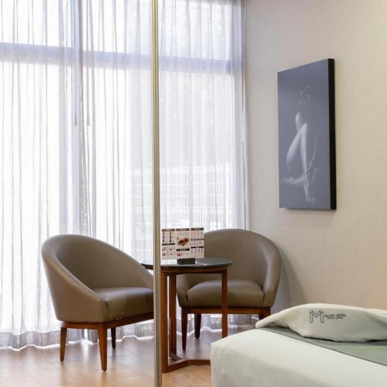 Motel Millenium - Superior King Suite - 3