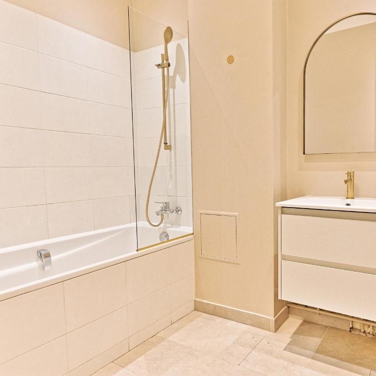 Appartement moderne et climatisé - Arc de Triomphe - Appartamento Deluxe con 2 Camere da Letto - 3