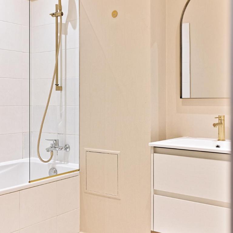 Appartement moderne et climatisé - Arc de Triomphe - Appartamento Deluxe con 2 Camere da Letto - 8