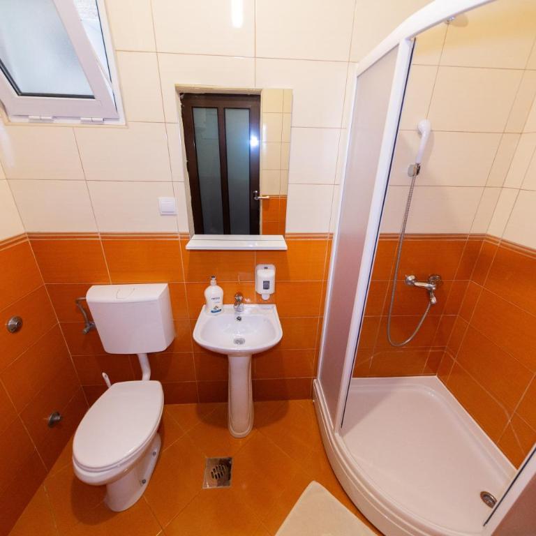 Azzuro apartments Budva - Apartman - Prizemlje - 4