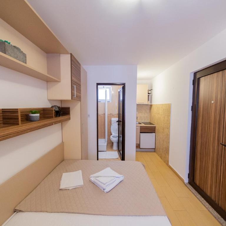 Azzuro apartments Budva - Jednokrevetna Soba sa Balkonom - 2