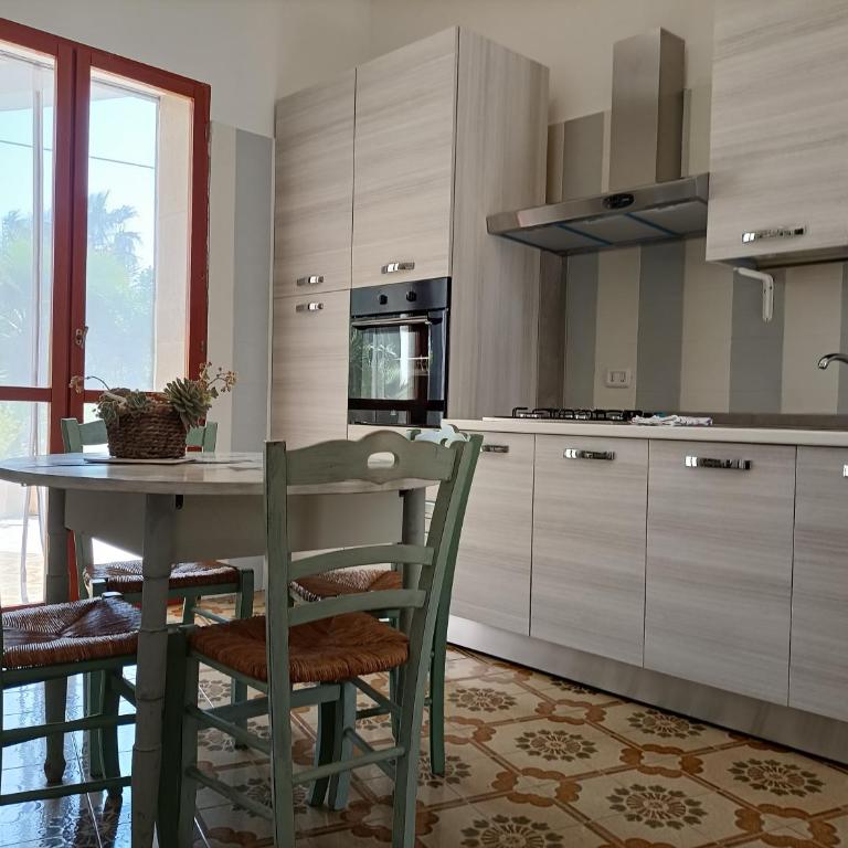 Villa Ginetta - Three-Bedroom House - 12