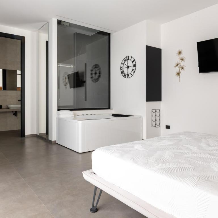 Luxury Suite New Look - Camera Matrimoniale con Vasca Idromassaggio - 17