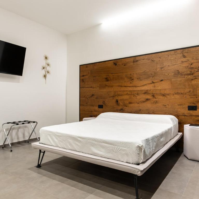 Luxury Suite New Look - Camera Matrimoniale con Vasca Idromassaggio - 8